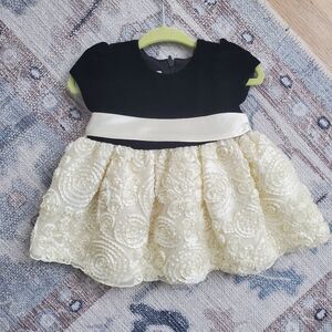 American Princess Baby Girls Black Velvet and Cream Formal Dress sz6m